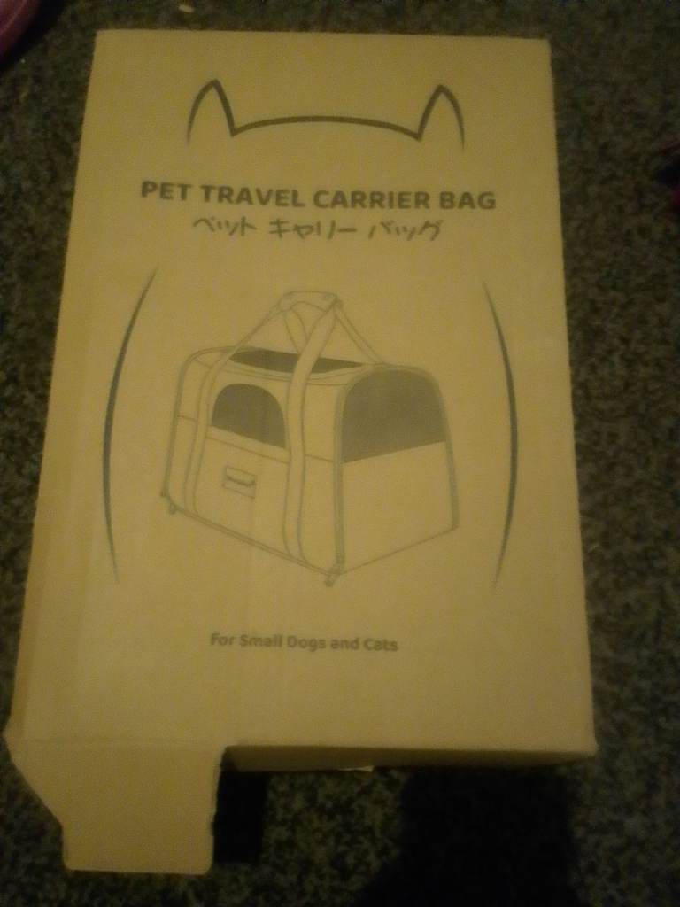 Pet travel carrier Bag