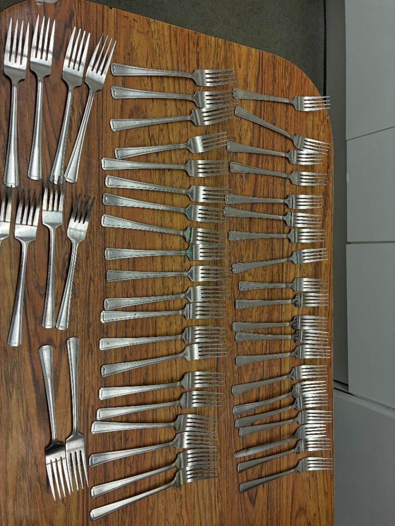 JOB LOT CUTLERY- FORKS FOR CATERING  RESTAURANT X 87 UNITS