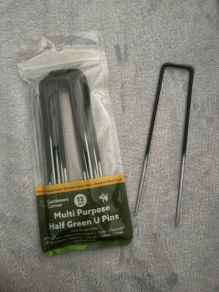Garden stakes U shaped pins pegs staples