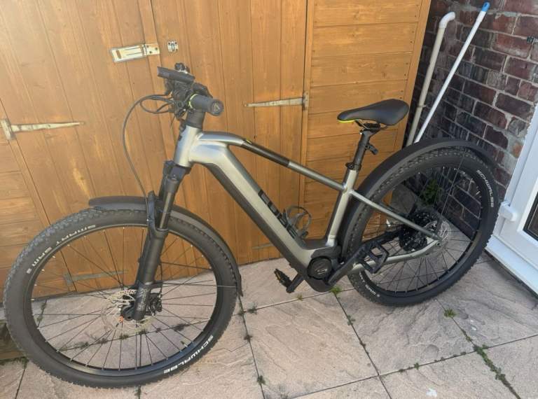 Cube Reaction Hybrid Pro 625 Hardtail Bike (2023) Grey/Green