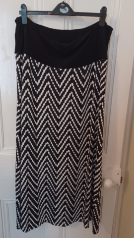 AnnaLee+Hope ~ Ladies Long (42) Stretchy Black / White Maxi Skirt ~ 2XL ~  NWT | in Wembley, London | Gumtree