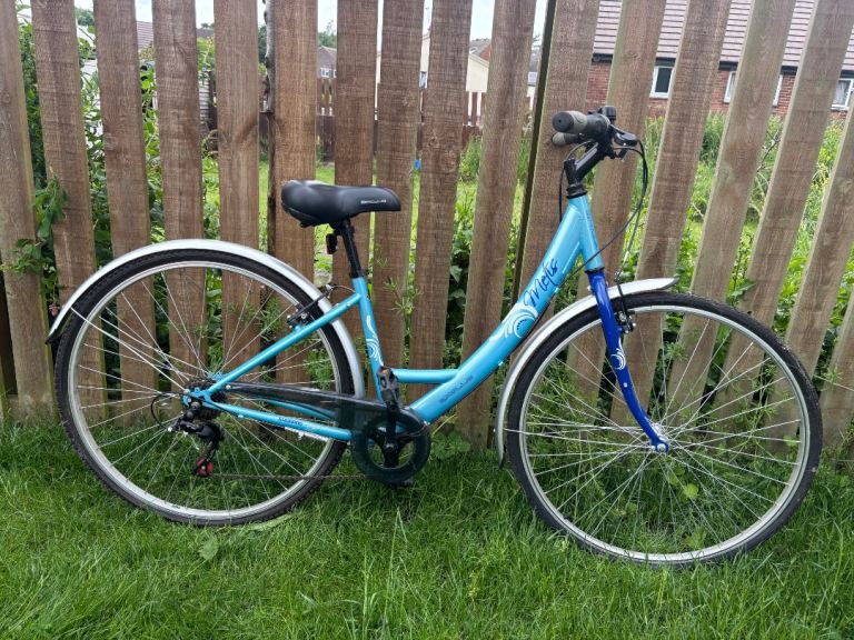 Apollo Metis Ladies Hybrid Bike – Good Used Condition £60