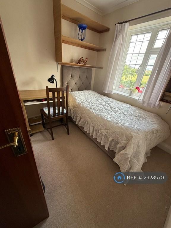 1 bedroom in Lascelles Road, Slough, SL3 (#2923570)