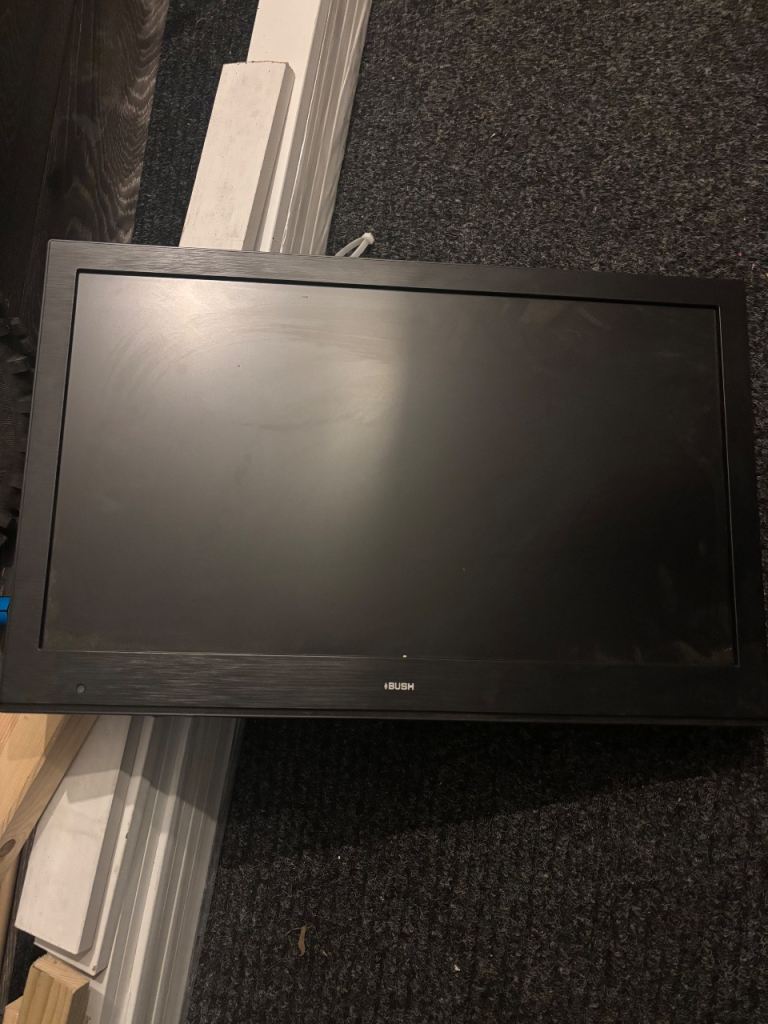 Bush tv with dvd and hdmi 24 wall mount 