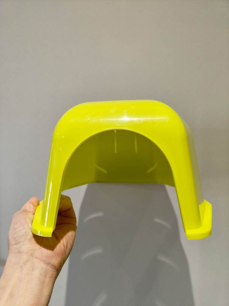 2x Igloo hideaway for small pets