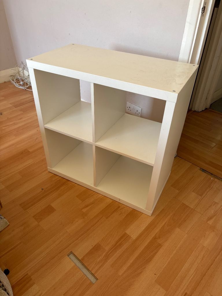 White 4-Cube Storage Unit / Bookshelf – Good Condition