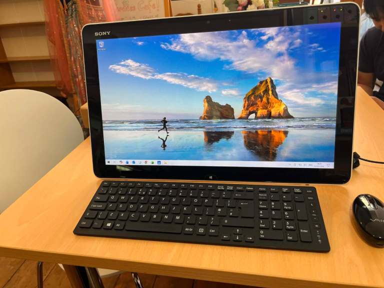 Sony VAIO Tap 20 touch screen all in one desktop PC