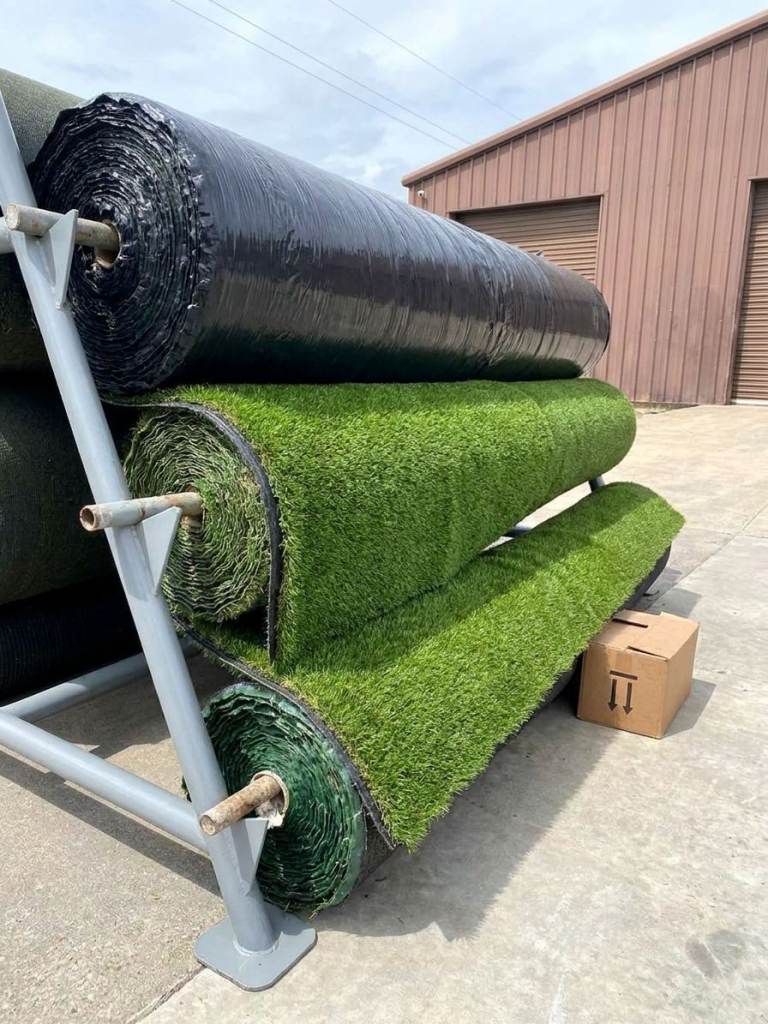 Brand New luxury 30mm lawn | £11.50 per sqm | Artificial Grass