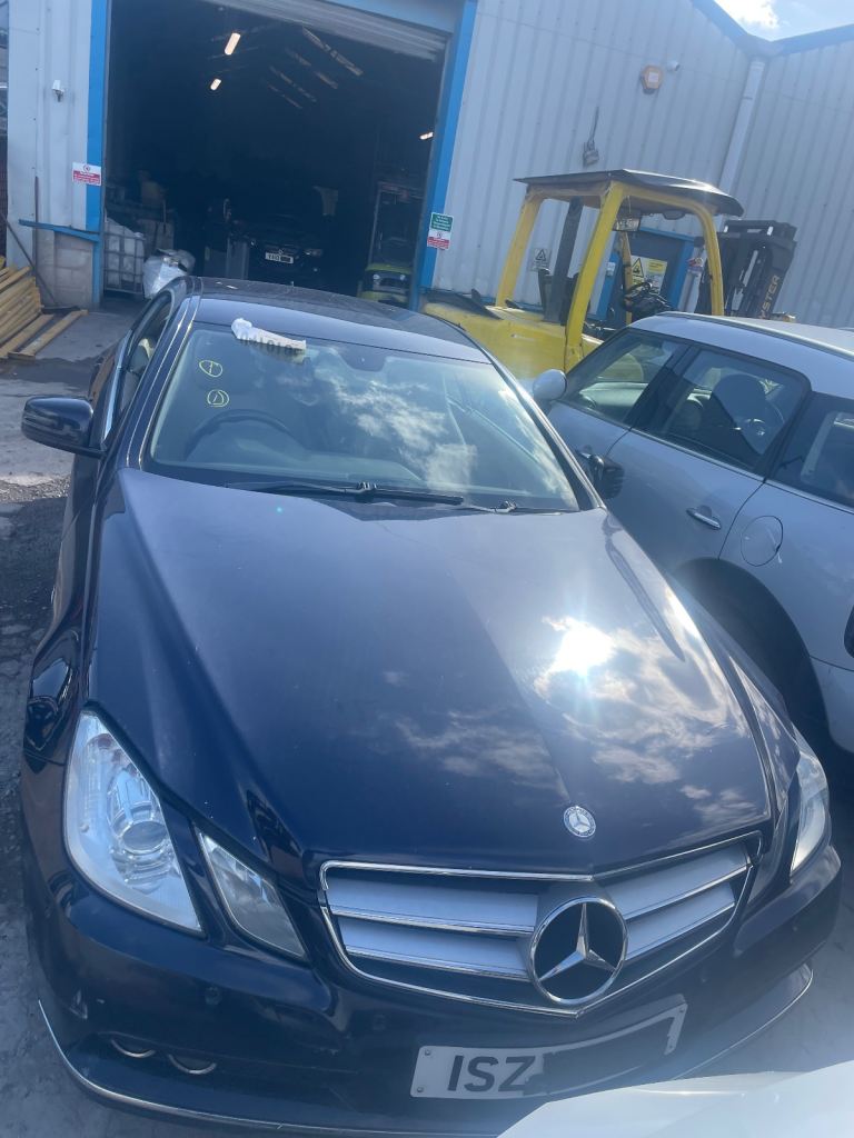 MERCEDES E CLASS C207 A207 BREAKING HEADLIGHT BONNET BUMPER WING MIRROR DOOR SLAMPANLE REAR BUMPER