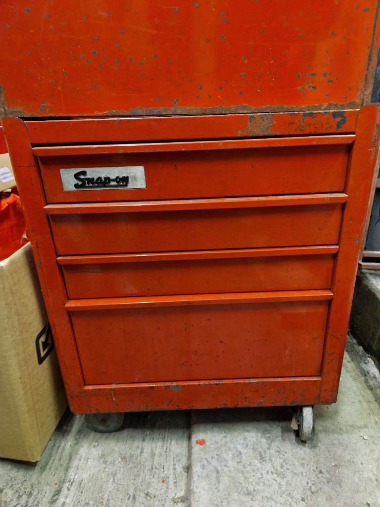 Vintage Snap-on rolling tool chest.