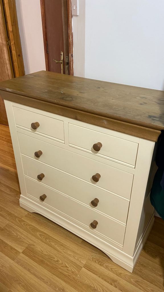 Solid Pine 4 Drawer Chest of Drawers 
