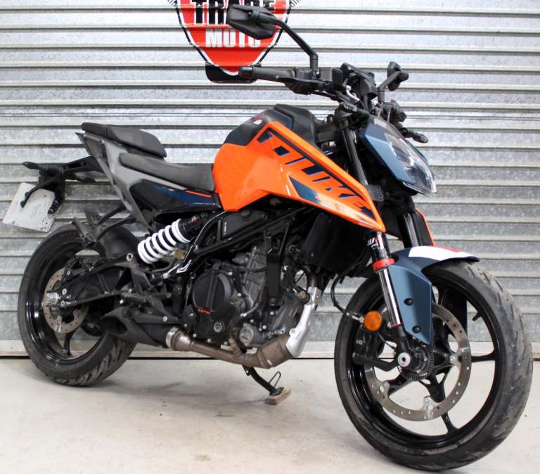 2025 25 KTM DUKE 125 ABS LEARNER LEGAL TRADE SALE NEW SHAPE 809 MILES TRADE SALE