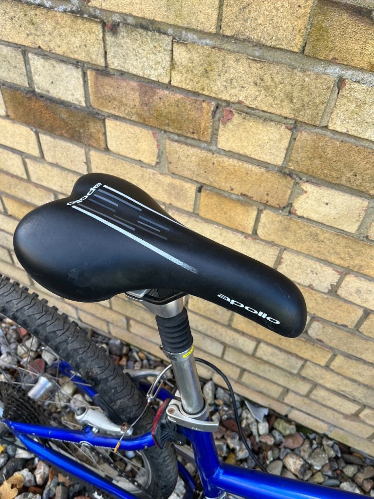 Trek Navigator 300 LADIES/GIRLS Mountain Bike *FULLY SERVICED* Small size 26"