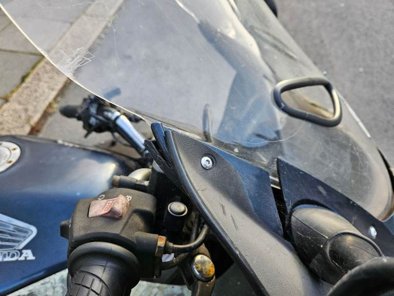 Honda, DEAUVILLE, 2001, 647 (cc)