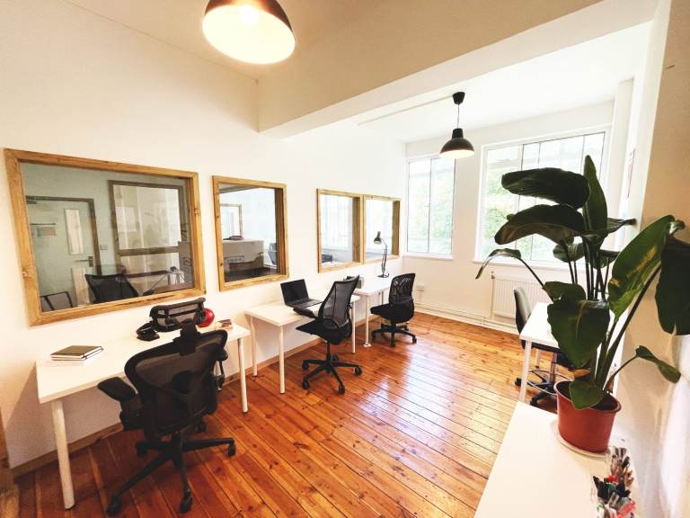 Music Studio | Soundproofed Room| Office | Workspace | Commercial Unit in Tower Hamlets London E3 