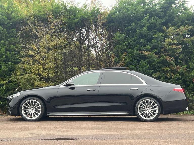 2022 Mercedes-Benz S Class 3.0 S580Le V6 28.6kWh AMG Line (Premium) Saloon 4dr Petrol Plug-in Hyb...