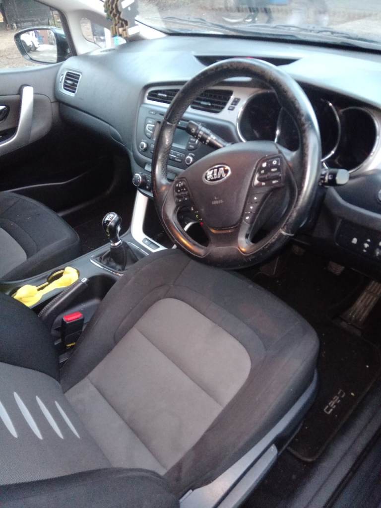 Kia, CEED, Hatchback, 2012, Manual, 1582 (cc), 5 doors