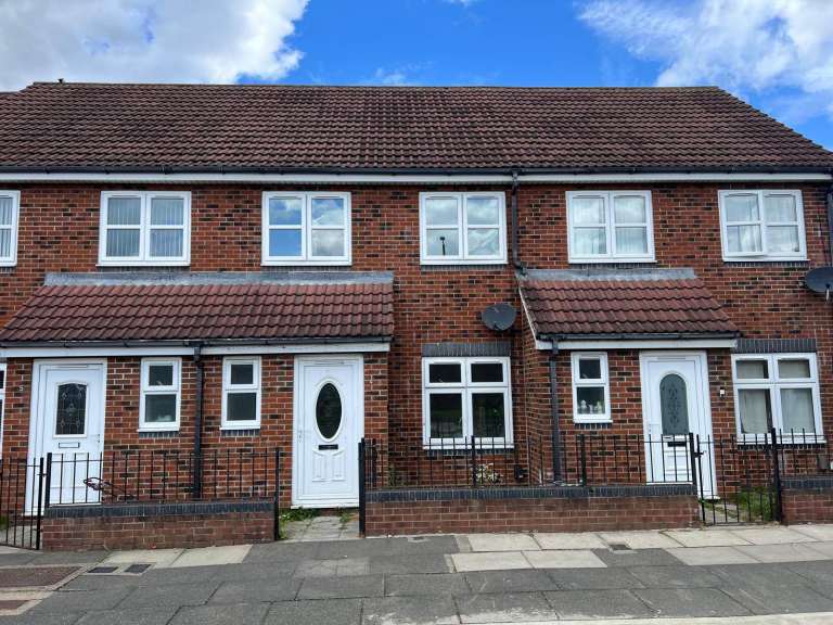 Lovely 3 Bedroom House available to rent in Town End Farm, Sunderland 