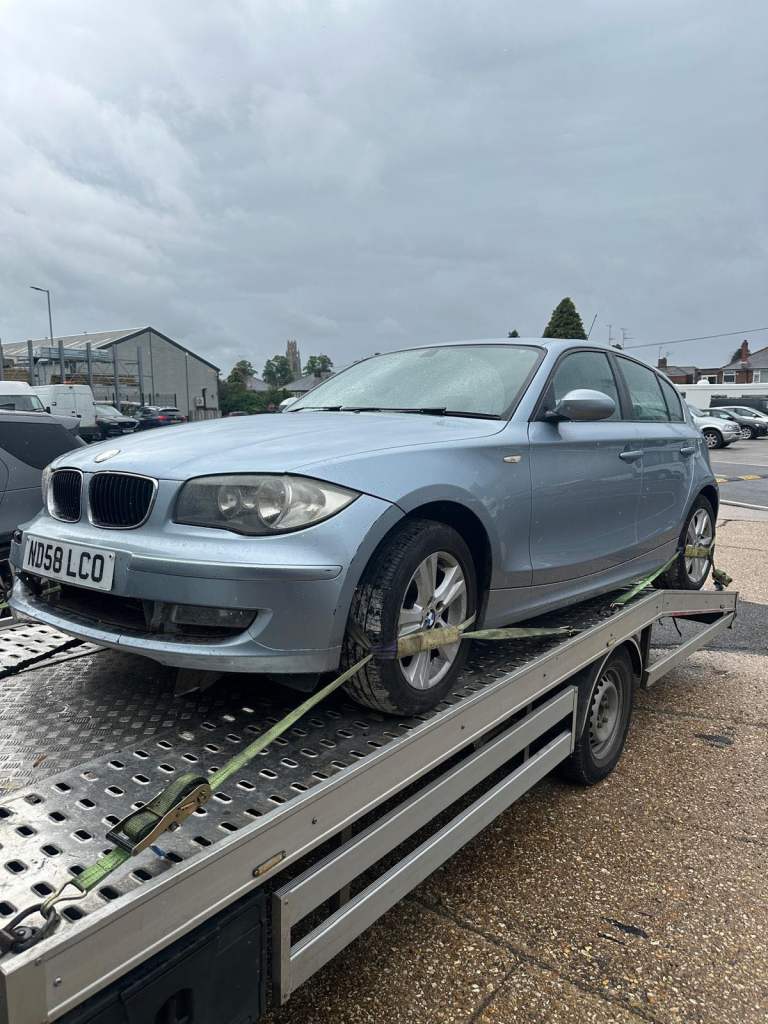 2009 BMW 118d breaking all parts available 