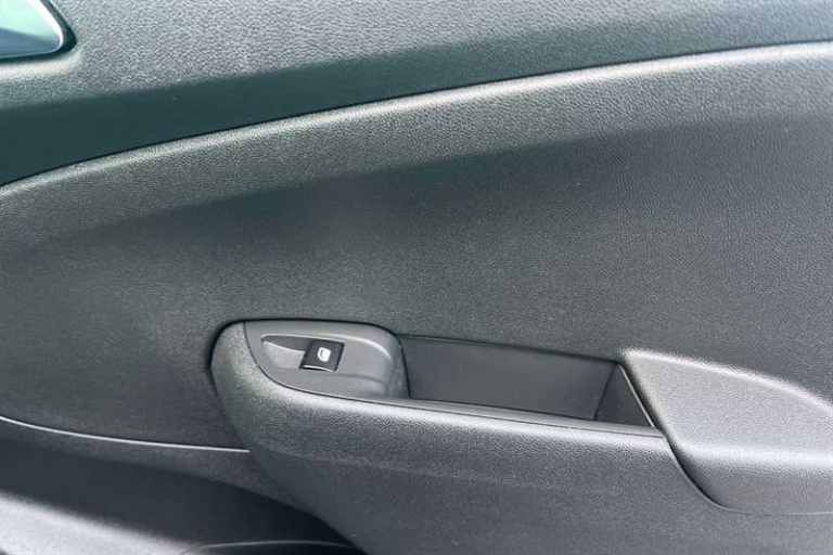 2021 Vauxhall Crossland 1.2 Turbo [130] Elite Nav 5dr Auto HATCHBACK PETROL Automatic