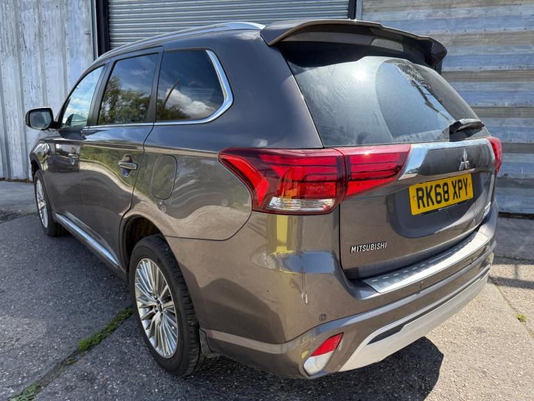 2019 68 MITSUBISHI OUTLANDER HYBRID PETROL + ELECTRIC DAMAGED REPAIRABLE SALVAGE