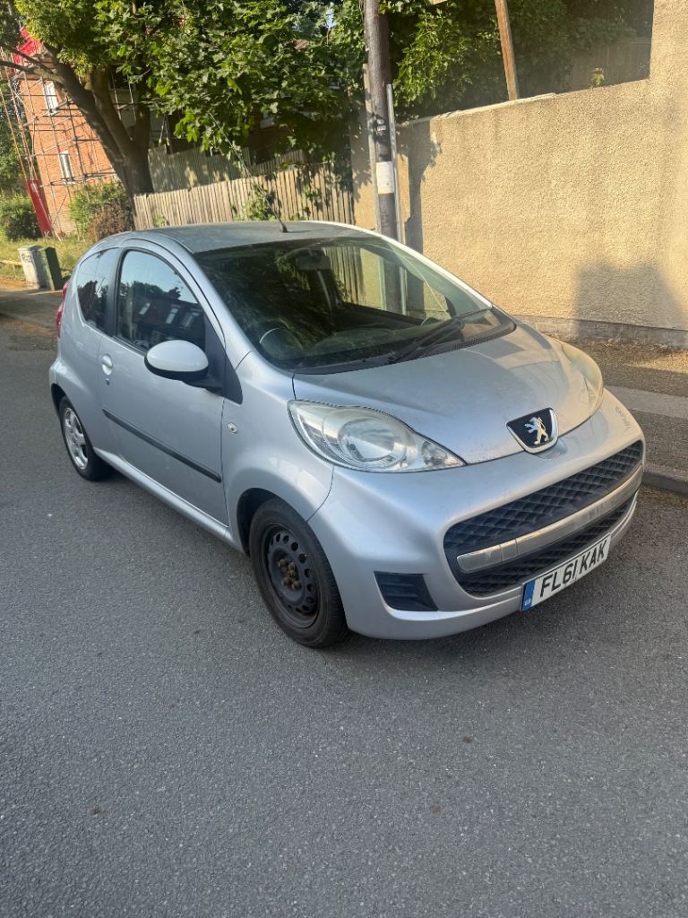 Peugeot, 107, Hatchback, 2011, Manual, 998 (cc), 3 doors