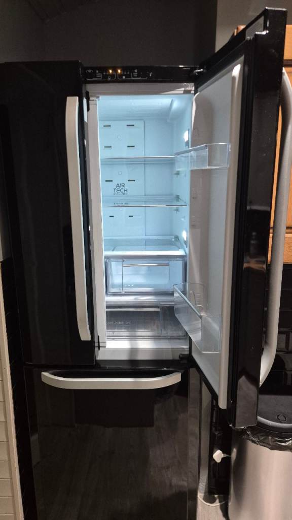 Hotpoint ffu3dk fridge freezer