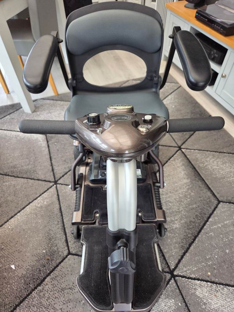 TGA MINIMO MANUAL FOLDING MOBILITY SCOOTER 