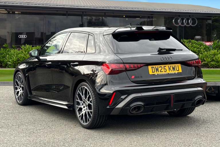 2025 Audi RS3 RS 3 TFSI Quattro Carbon Black 5dr S Tronic HATCHBACK PETROL Automatic