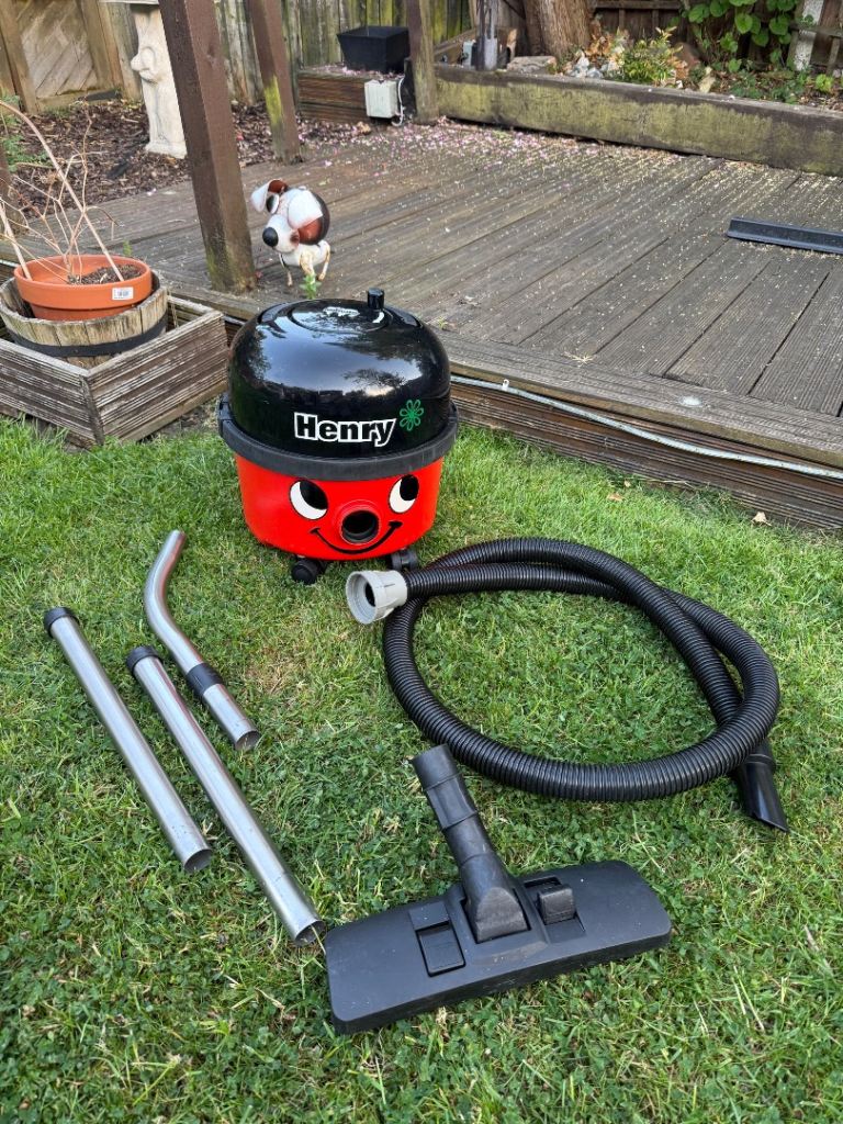 Numatic henry hoover vacuum cleaner