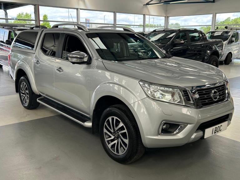 2016 Nissan Navara 2.3 dCi Tekna 4WD Euro 5 4dr PICK UP Diesel Manual