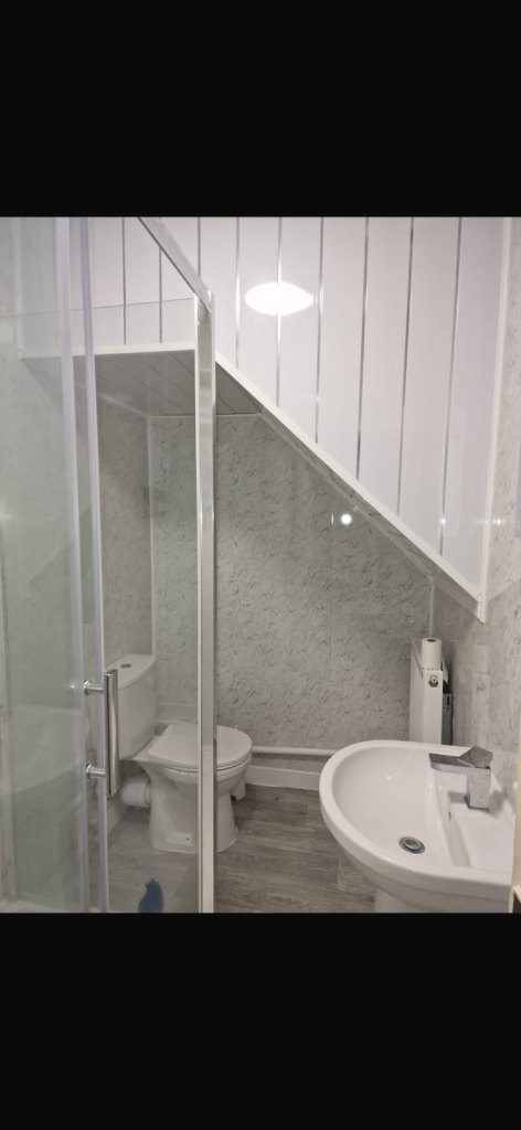 2 bedroom flat NG7 Alferton, 5 mins to city centre! Available Oct 25!