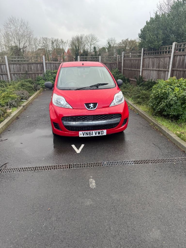 Peugeot, 107, Hatchback, 2011, Manual, 998 (cc), 3 doors