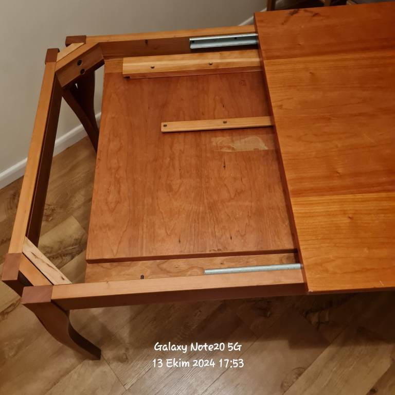 Extendable Solid Wood Dining Table – Seats 8-10