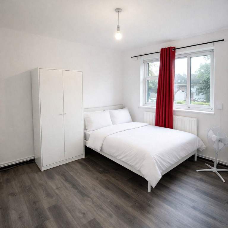 🌻10-MIN TO WAPPING | NEWLY REFURBISHED ROOMS📍E1!!