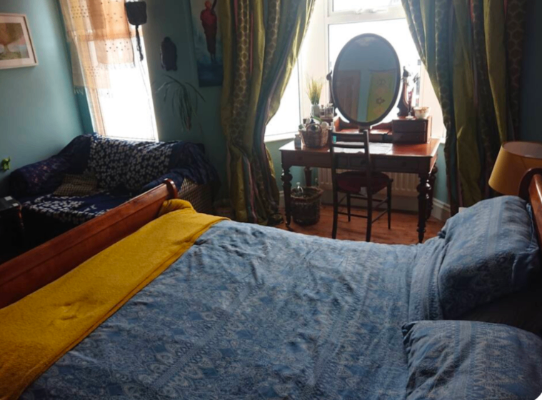 Luxurious large room in shared house