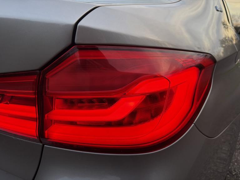 BMW 5 SERIES 2.0 530e SE Saloon 2018