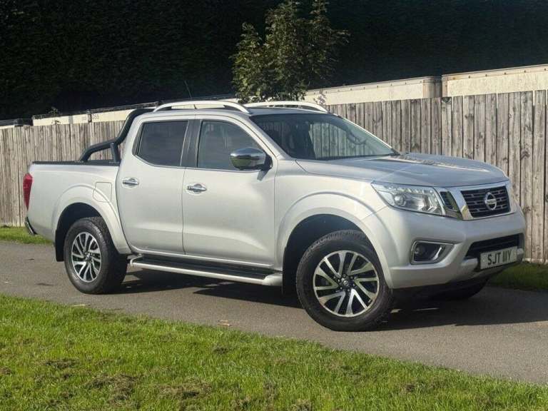 2019 Nissan Navara 2.3 dCi Tekna Pickup Double Cab 4dr Diesel Auto 4WD Euro 6 (190 ps) PICK UP Di...