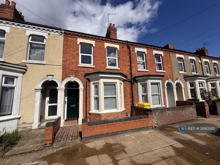 1 bedroom flat in Saint Leonards Road, Northampton, NN4 (1 bed) (#2990582)