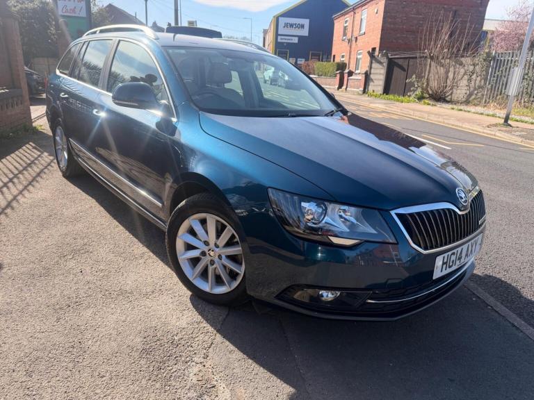 SKODA SUPERB 1.6 TDI Elegance GreenLine III Euro 5 (s/s) 5dr 2014