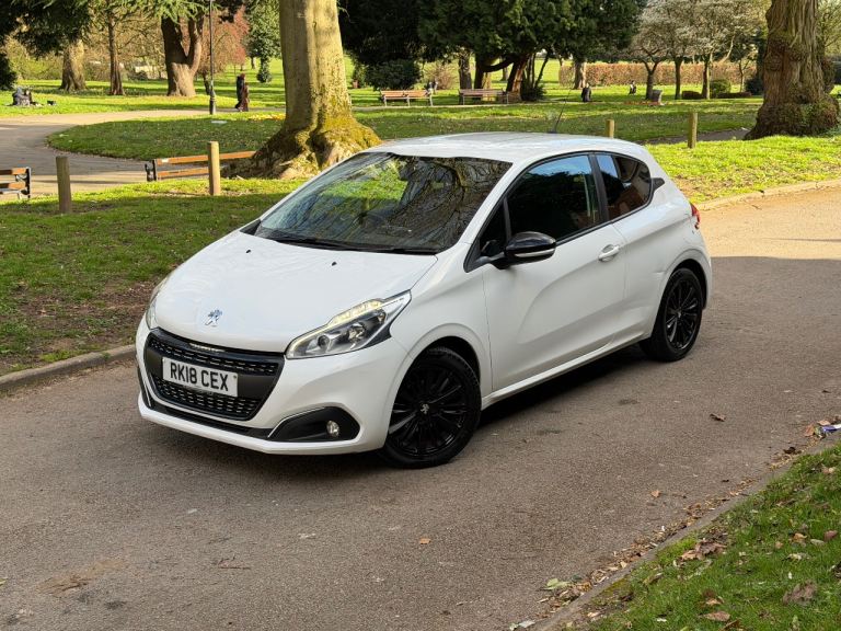 Peugeot, 208, Hatchback, 2018, Manual, 1199 (cc), 3 doors