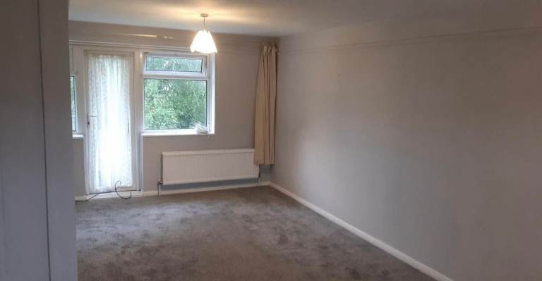 Spacious 2 Bedroom Flat in Rose Hill/Littlemore border
