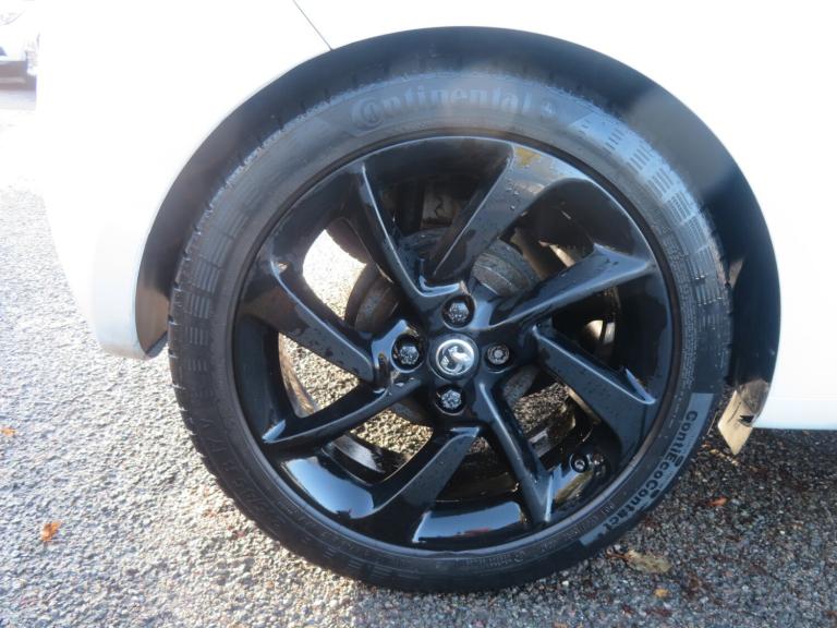 2017 Vauxhall ADAM 1.2i Energised 3dr White HATCHBACK Petrol Manual