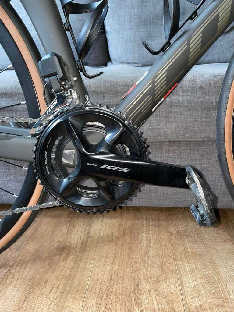 Scott FOIL RC 2022 with Shimano 105 Di2 (disc brake)