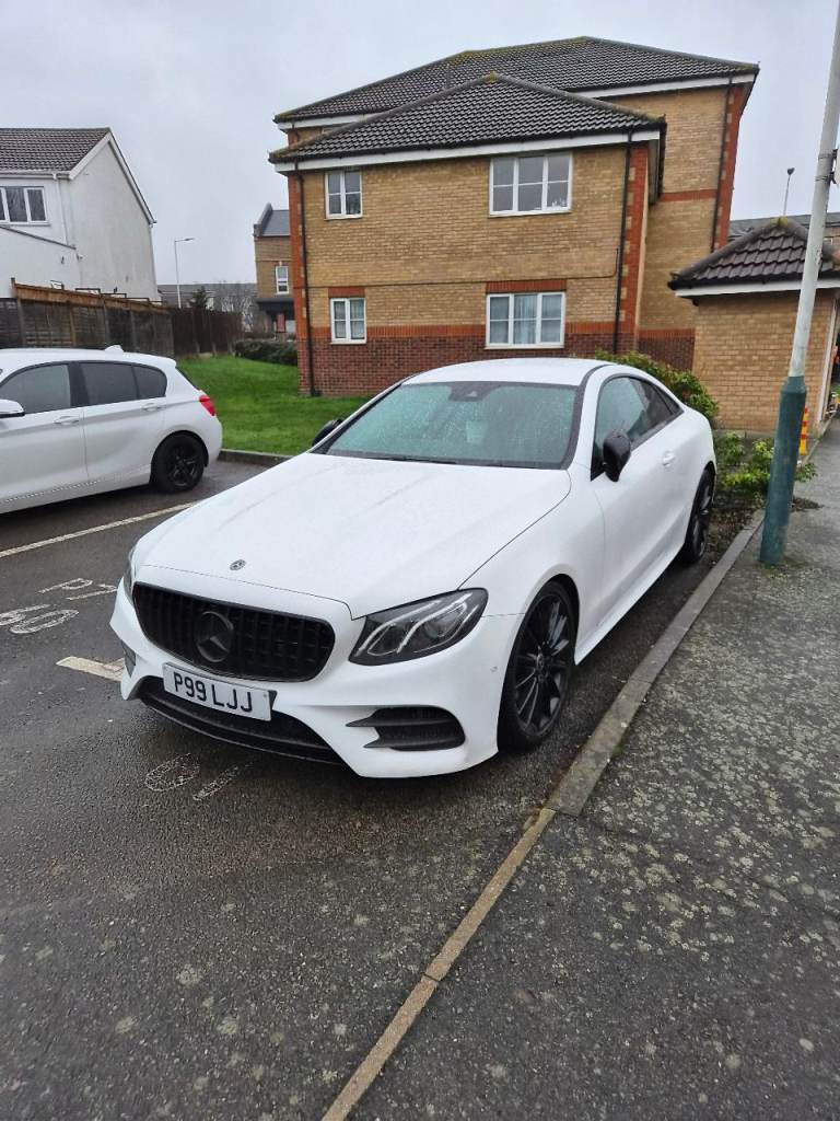 Mercedes E300 AMG – Full Service History – Heated Seats – Private Plate Transferred – Open to Offers