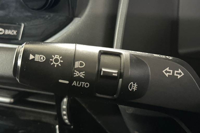 2022 Nissan Qashqai 97329 Hatchback Petrol Manual