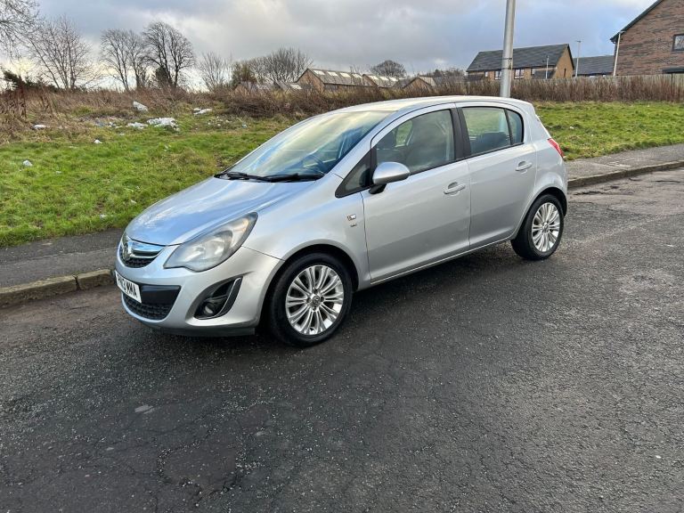 CORSA 1.4 PETROL NEW MOT NO ADVISORS HEATED SEATS 