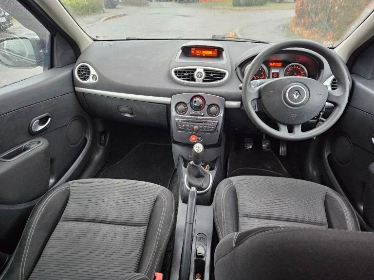Renault Clio 2012 1.5 diesel 20 tax 93 k miles