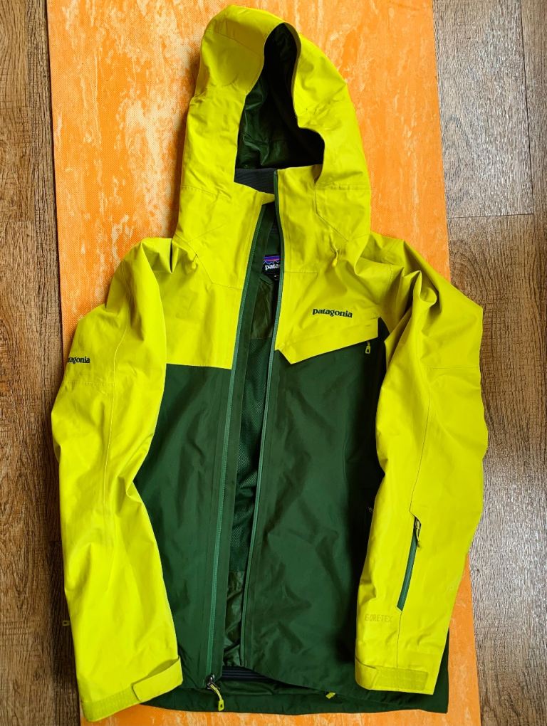 Patagonia ski snowboard jacket 