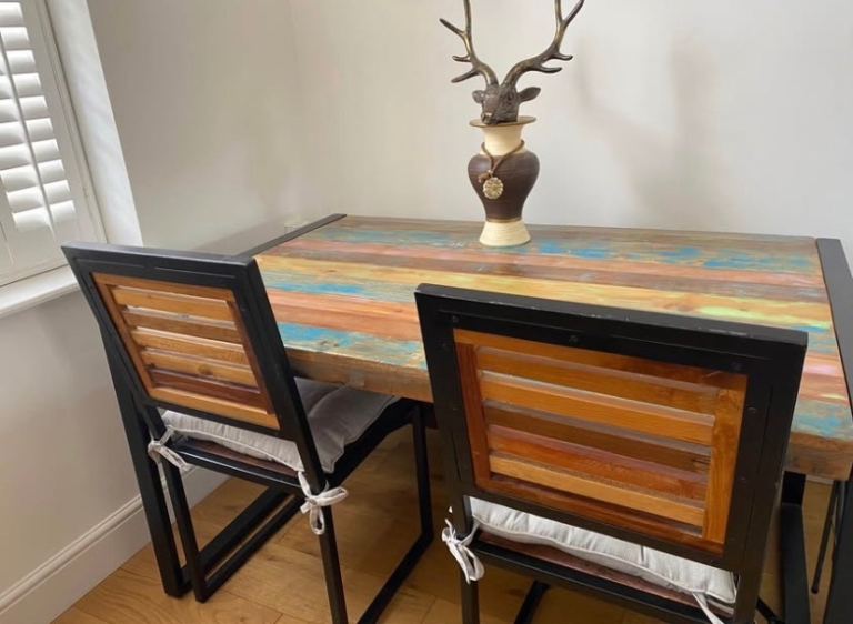 Dining table, 2 chairs and bench
